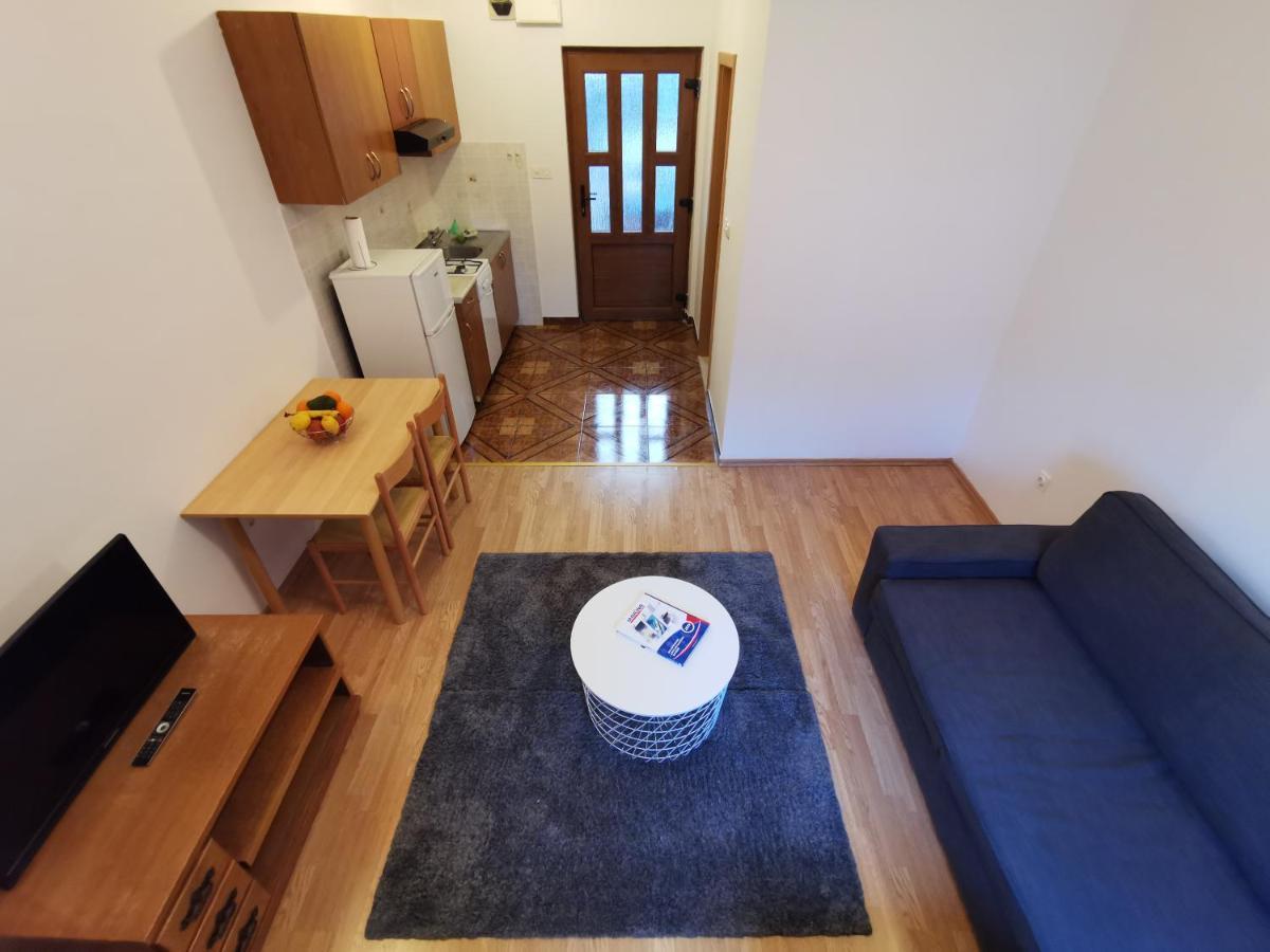 Uncle Apartment Makarska Exteriör bild