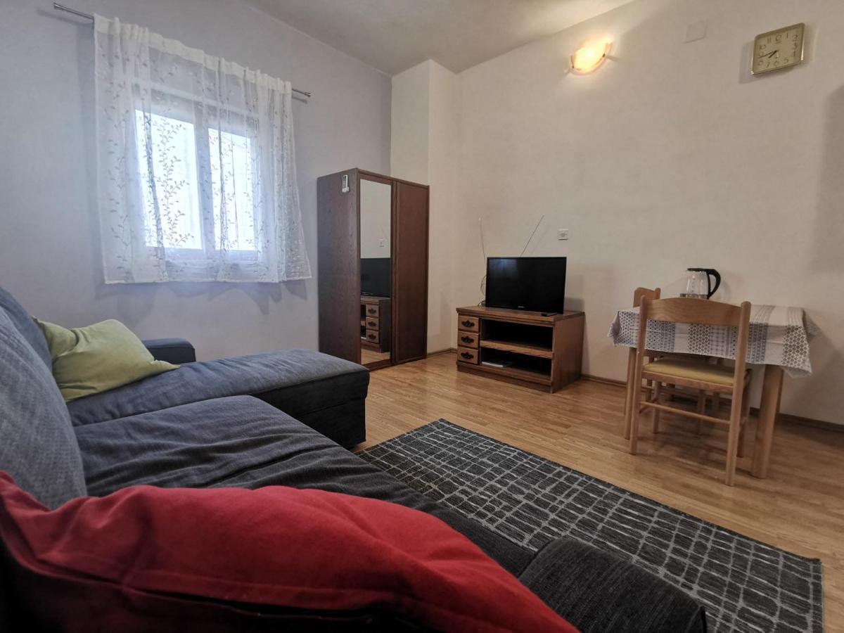 Uncle Apartment Makarska Exteriör bild